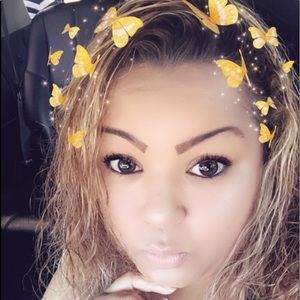 Meet your Posher, Alma